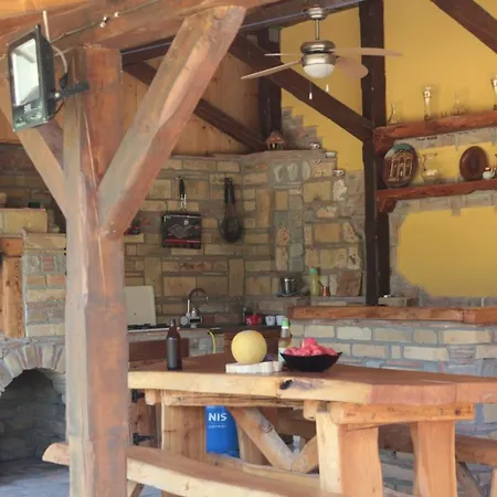 بيت للعطل Fruska House