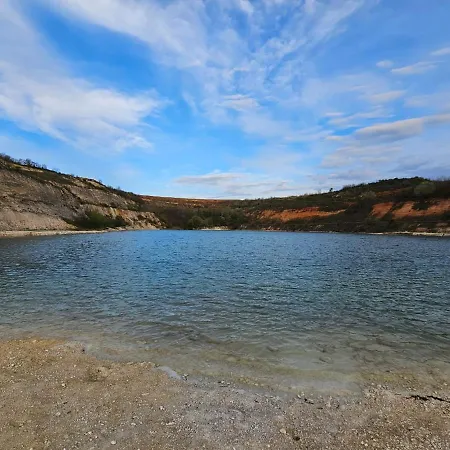 Fruska House Case de vacanță *
