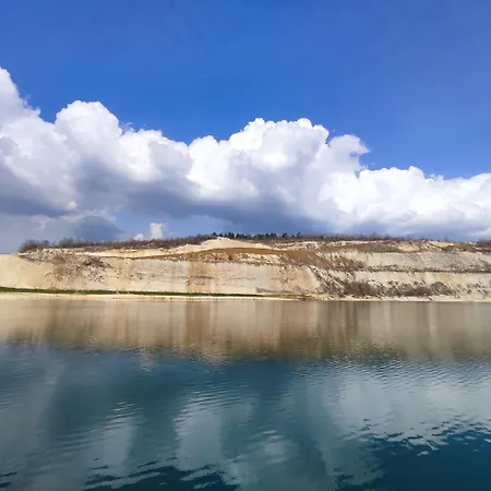 Case de vacanță Fruska House Besenovacki Prnjavor
